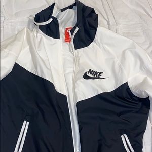Nike windbreaker